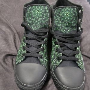 RAAD green shoes